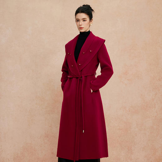 QH961斯尔丽25新款修身气质高雅大翻领手工盘钻轻奢长羊毛大衣 商品图2