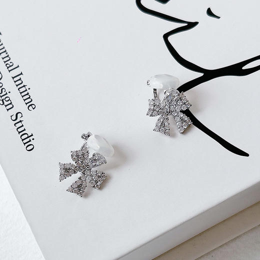 水钻蝴蝶结耳环女轻奢复古气质满钻耳夹-纪念日百货门店同款167750807 商品图3