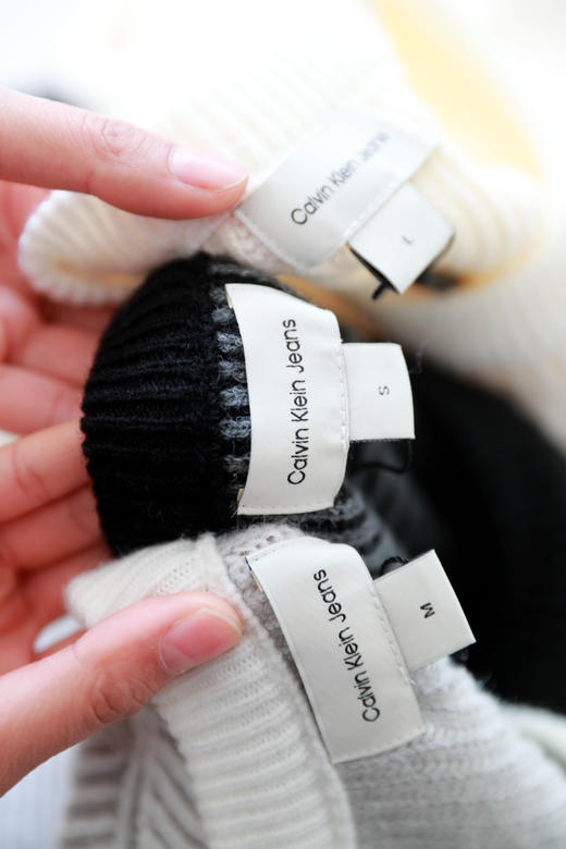 大字母肌理感毛衣，慵懒风氛围针织衫。情侣宽松打底毛衣C112866 商品图1