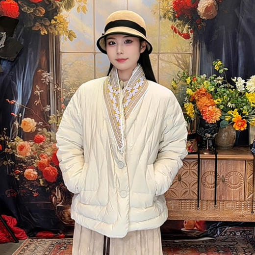 清风若梦民族风绣花羽绒服 | 现货加急发 商品图0