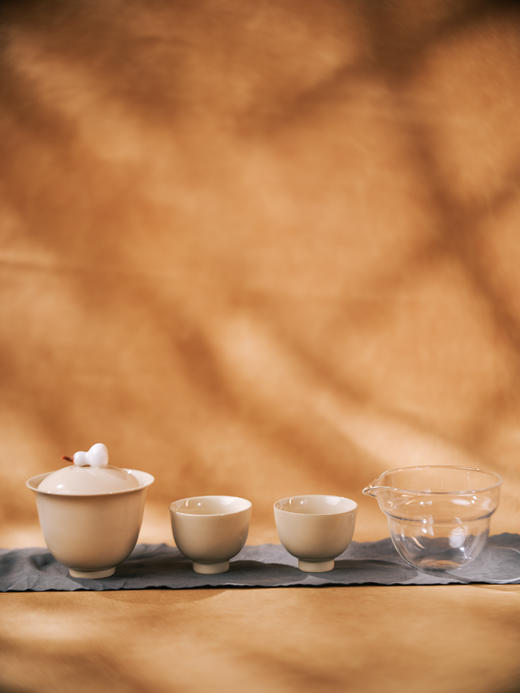 【旅行茶具套装】草木灰 | 内含：公道杯1个+盖碗1个+茶杯2个 元和好物 商品图1