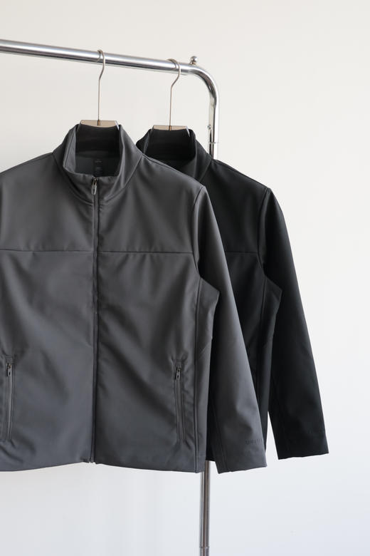1U1U 秋冬款软壳，防风防泼水夹克外套 WT933 商品图3