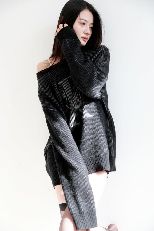 大字母肌理感毛衣，慵懒风氛围针织衫。情侣宽松打底毛衣C112866 商品图9