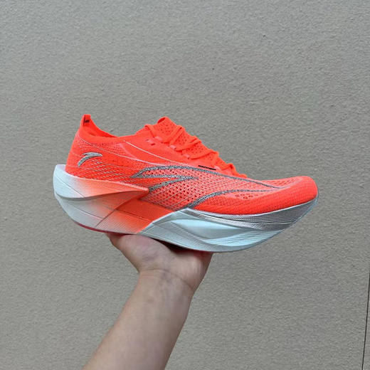 ANTA安踏C202 6 PRO 补色跑步系列男跑鞋112615576R 商品图0