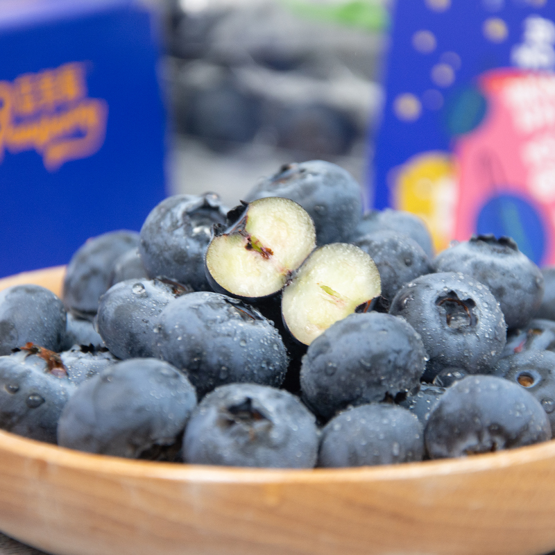 云南蓝莓来啦【L25花香蓝莓】💙酸甜浓郁，完全不寡淡！果味十足一点不比外国差🫐个大饱满，清甜多汁，隔着屏幕都已经咽口水💥