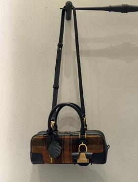 女款斜挎包单肩包zo014