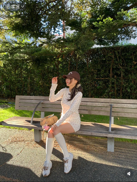 缪缪 Holiday系列新款 碎花长袖T恤(KX*MM) 商品图2