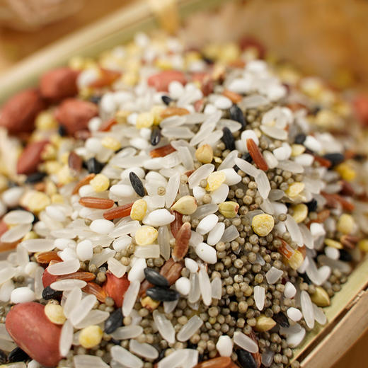 溢田7日杂粮饭100g*7袋/盒 商品图1