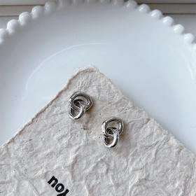 时尚百搭简约设计感银针耳环-纪念日百货门店同款162243291