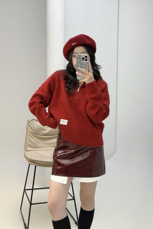 LNNNS 红色吸睛拉链绞花翻领毛衣 21805 商品图2