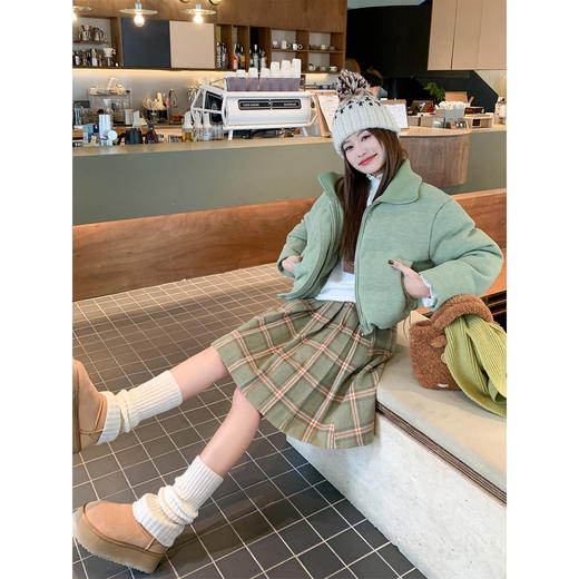 <曾小咸推荐>现货秒杀 ！微信超特价！韩系绿格纹百褶半身裙 日常139.99 立减60 秒杀79.99！！棉服外套 秒杀169.99！！ 商品图4