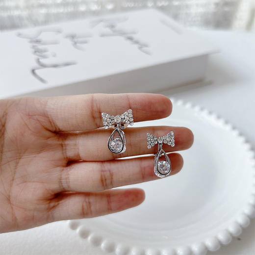 精致优雅蝴蝶结设计甜美耳夹-纪念日百货门店同款167750743 商品图1