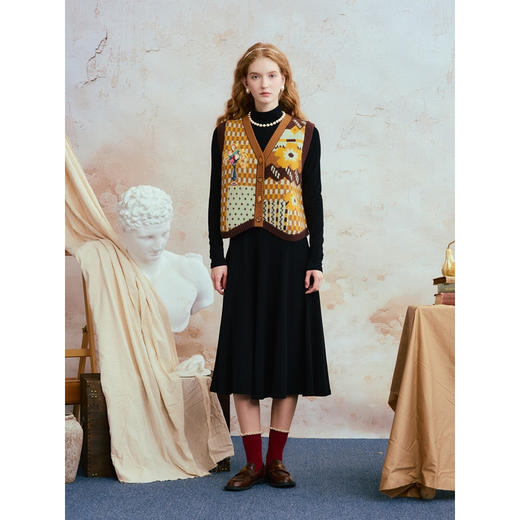 两三事记忆图谱2025冬季新款森女风贴布绣花色毛织马甲女宽松马夹 商品图3