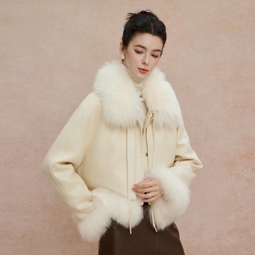 QP602斯尔丽2025冬季新款狐狸毛内胆鹅绒保暖轻薄短款廓形时尚减龄皮草 商品图2