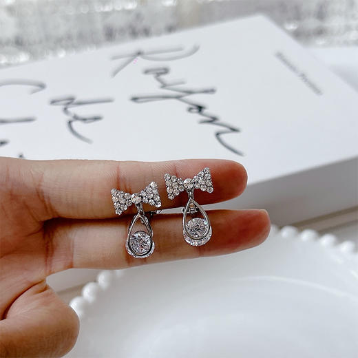 精致优雅蝴蝶结设计甜美耳夹-纪念日百货门店同款167750743 商品图2