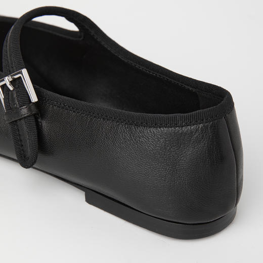 ROMISTUDIO“法式优雅”羊皮柔软一字针扣圆头芭蕾舞鞋 RWCLP37259 商品图4