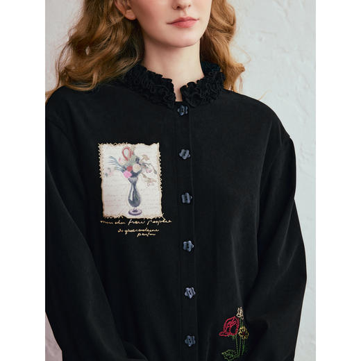 两三事 晨露风迹 2025冬季新款甜美印花刺绣木耳边领连衣裙 商品图2