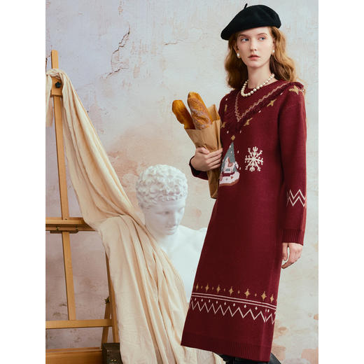 两三事绯雪夜颂2025冬季新款流苏拼接圣诞树雪花图案毛衣裙连衣裙 商品图2