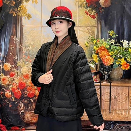 清风若梦民族风绣花羽绒服 | 现货加急发 商品图1