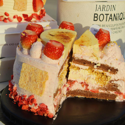 草莓奶皮子蛋糕 商品图2