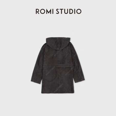 ROMI STUDIO“棕标甄选”非洲进口绒面羊皮连帽皮风衣 RWCWWG6476 商品图1