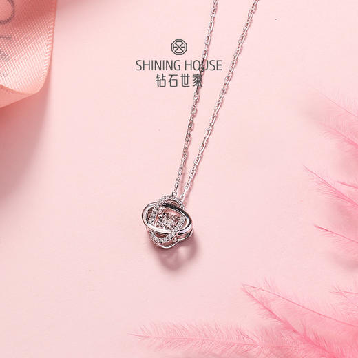 【甄选钻饰】【专享】钻石世家 18K金钻石吊坠 爱随心动系列·星轨
星芒切割x心跳跃动钻石项链 异形钻钻石项链 商品图3