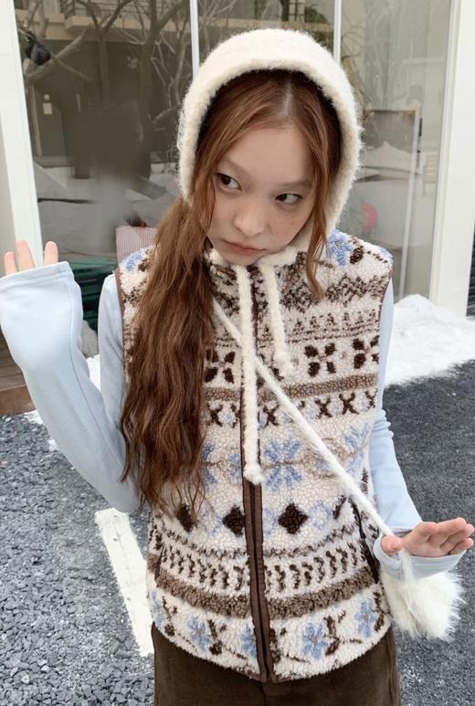 25秋冬新宠  费尔岛摇粒绒马甲 商品图8