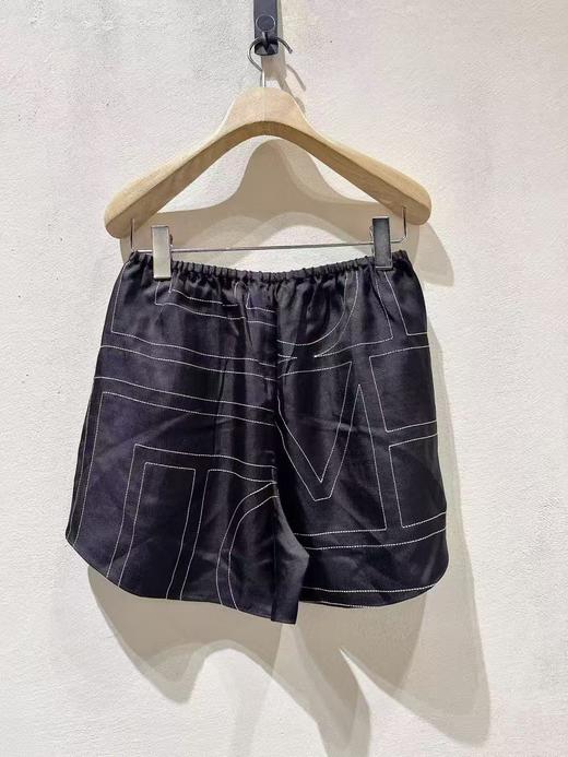 女款休闲短裤he 商品图1