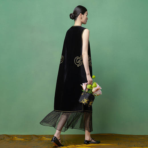 【林栖设计小店】真丝丝绒连衣裙拼金丝2026早春新款国风长裙1961147 商品图4