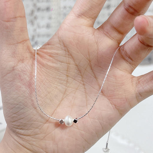 日常百搭通勤极简珍珠搭配碎银配件项链纪念日百货门店同款163001534 商品图4