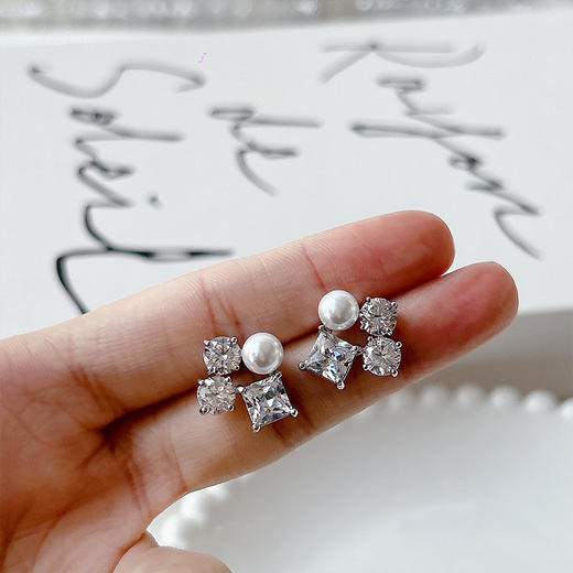 爆闪锆石珍珠耳钉女独特绝美2025耳环耳饰银针耳环-纪念日百货门店同款167595763 商品图4