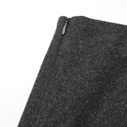 ROMI STUDIO“云感徜徉”绵羊毛混纺优雅软糯微A半身裙 RWCAX86827 商品图4