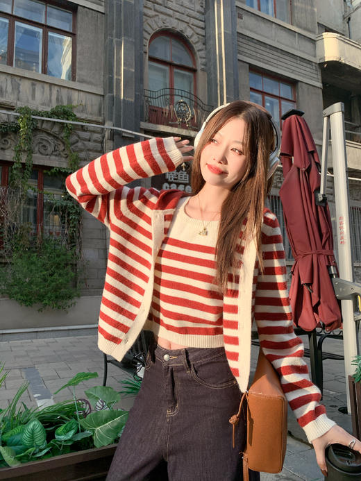 <曾小咸推荐>现货秒杀！微信超特价！红色条纹针织开衫 日常189.99 立减100 秒杀89.99！红条纹背心秒杀59.99！ 商品图14