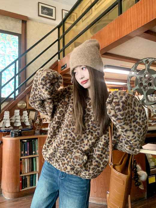 <曾小咸推荐> 现货秒杀！微信超特价！复古豹纹羊羔毛无帽圆领卫衣 日常239.99 立减140 秒杀99.99！ 商品图7