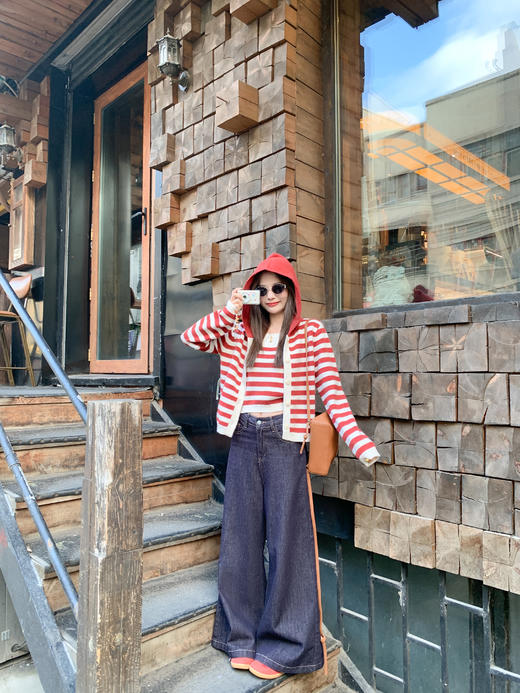 <曾小咸推荐>现货秒杀！微信超特价！红色条纹针织开衫 日常189.99 立减100 秒杀89.99！红条纹背心秒杀59.99！ 商品图5