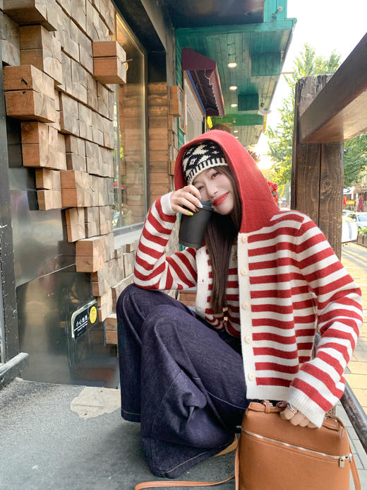 <曾小咸推荐>现货秒杀！微信超特价！红色条纹针织开衫 日常189.99 立减100 秒杀89.99！红条纹背心秒杀59.99！ 商品图13