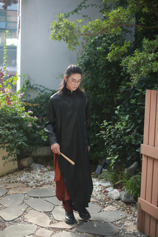 漫物记弹力缎重磅立领盘扣长衫xys-m341 商品图2