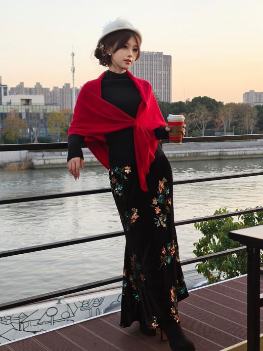 逸红颜明月优选#『软风』三色绒光・柔风裹韵 ,柔软细腻的澳洲羊毛围巾,像轻软的风，披在肩头的温软 商品图8