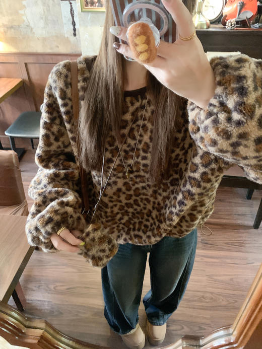 <曾小咸推荐> 现货秒杀！微信超特价！复古豹纹羊羔毛无帽圆领卫衣 日常239.99 立减140 秒杀99.99！ 商品图6