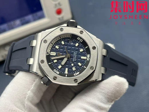 APS爱彼皇家橡树15720ST系列 深蓝色 男士腕表 搭载全新定制一体机Cal.4308全自动机械机芯，表盘尺寸42x14.2mm, 不惜高成本开发一体机 商品图3