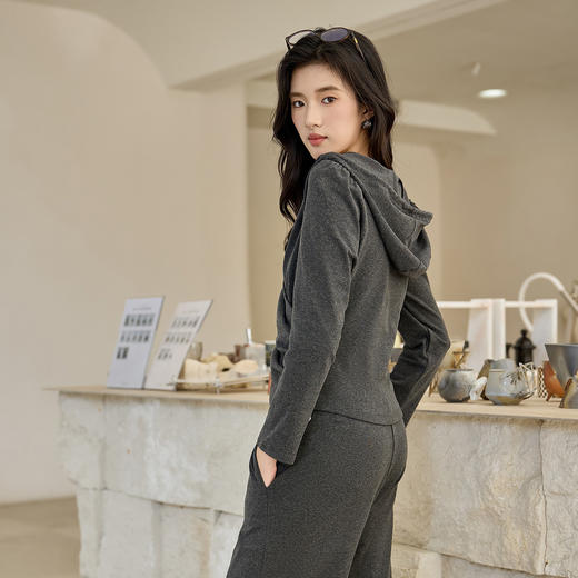 奢姿2025秋季胖妹妹大码连帽假两件上衣设计感交叉褶皱长袖休闲衫 商品图3