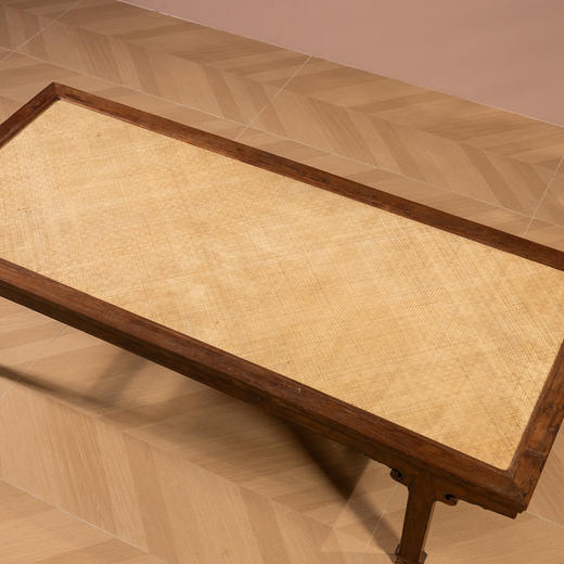 清早期	黄花梨插肩榫如意云纹案形榻 商品图1