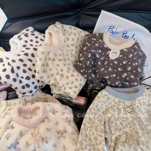 李允珍原版云朵绒拉链款情侣亲子套装儿童双面泡芙绒套装 商品图11