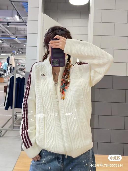 D112917复古粗针绞花米白色针织拉链开衫 商品图6