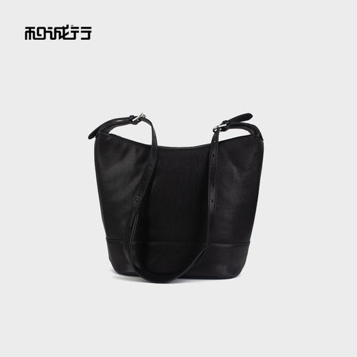 和诚行2025秋冬新款腋下慵懒风推特包简约通勤单肩斜挎包4420179 商品图3