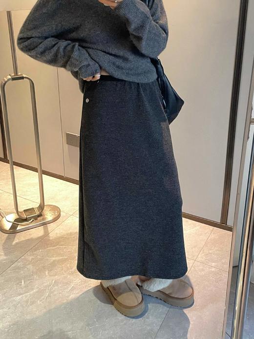 D112902极简A版高腰设计一体复合绒半身裙 商品图11