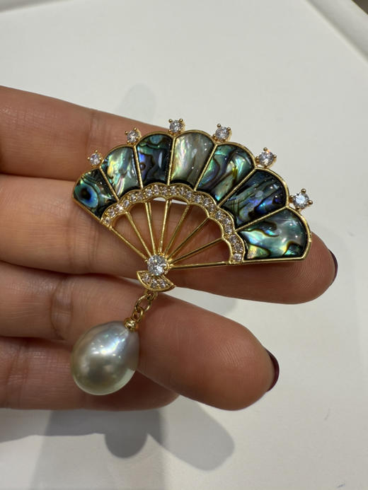 五彩缤纷极光鲍鱼贝 团扇造型 巴洛克水滴珍珠 灵动胸针 商品图7