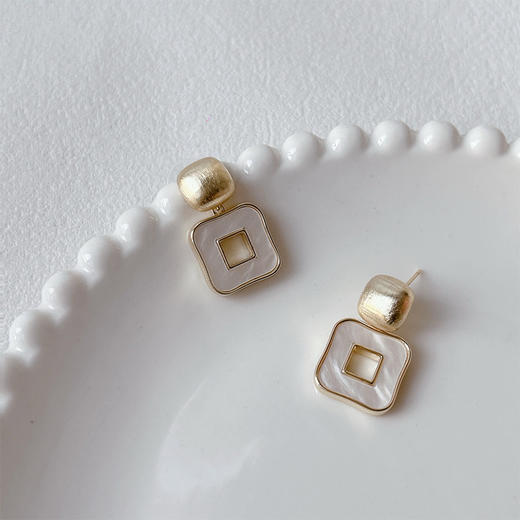 简约优雅金色几何气质耳饰-纪念日百货门店同款163966862 商品图3