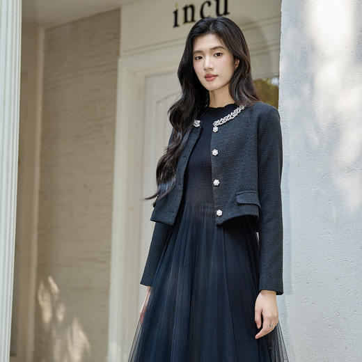 奢姿大码女装2025冬季减龄钉珠织带拼接小香风时尚气质名媛外套9954353796 商品图1