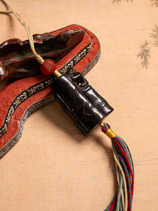 清	紫檀雕竹节工把件 商品图1